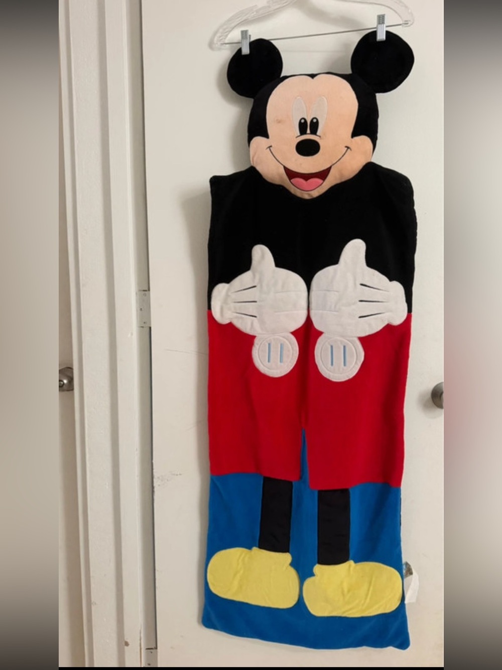 Disney Mickey Mouse vintage nap mat
sleeping